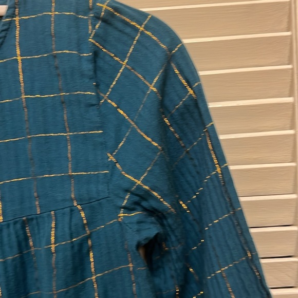 Cat & Jack Gold Metallic Thread Top in Forest Green, Size XL (14-16), EUC - Picture 8 of 15